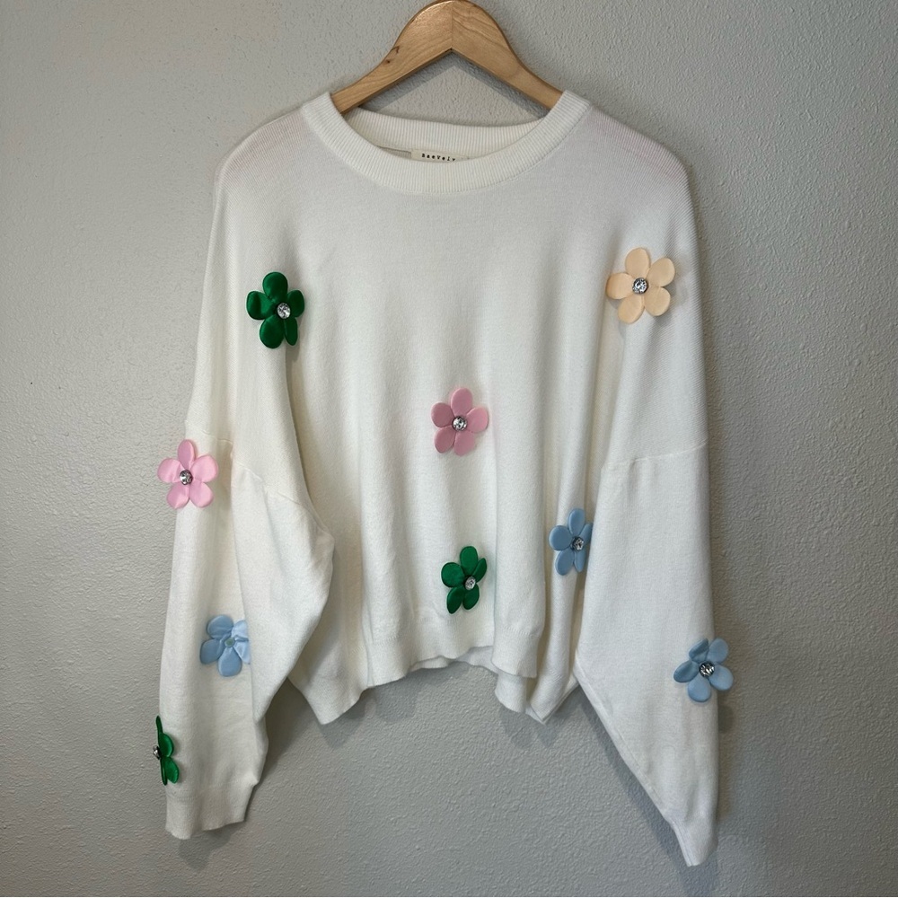 Baevely Floral Embellished White Sweater - Picture 2 of 11